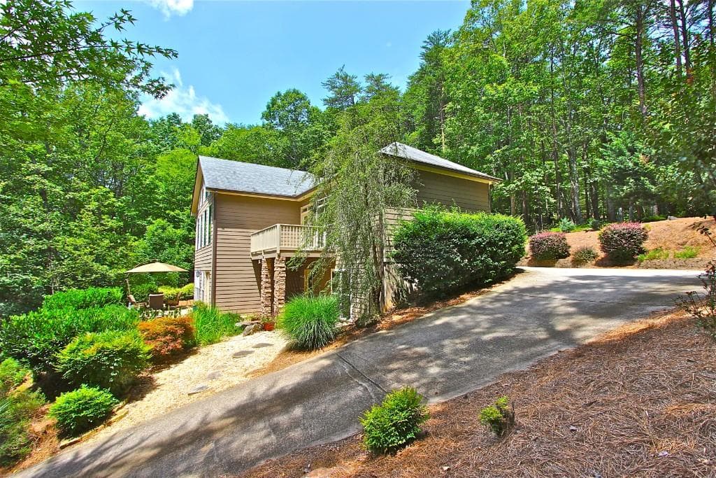 228 Indian Oak Drive, Waleska, GA 30183 — most recent listing photo