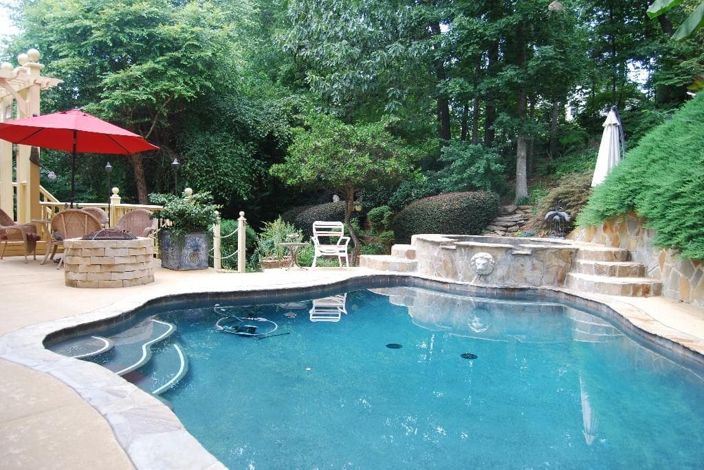 4 bedroom, 2,856 sq ft single family residence sold at 884 Georgian Point Drive, Lawrenceville, GA 30045
