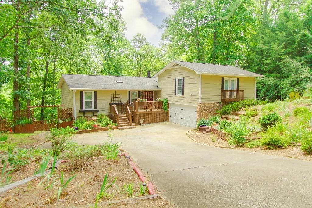 335 Tigris Way, Alpharetta, GA 30022 — most recent listing photo