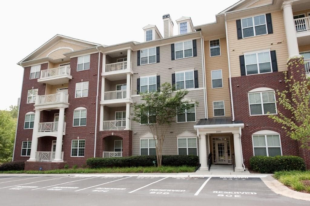 2 bedroom, 1,209 sq ft condominium sold at 3150 Woodwalk Drive 2108, Atlanta, GA 30339