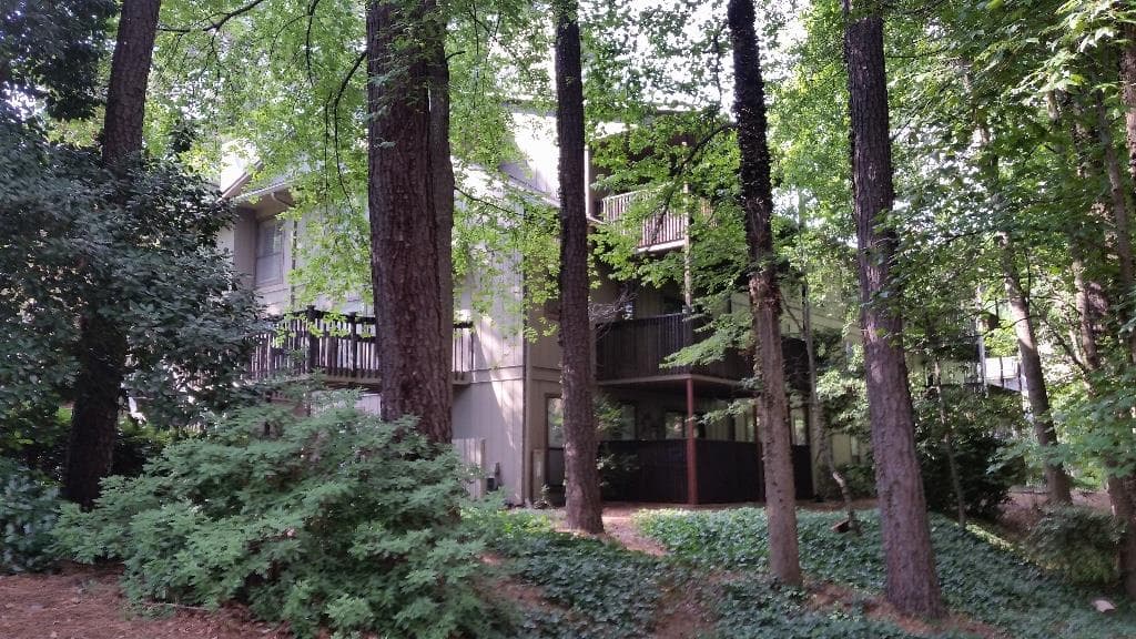 404 Cumberland Court, Smyrna, GA 30080 — most recent listing photo