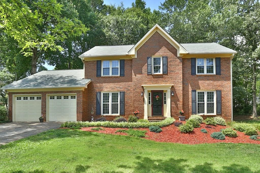 185 Lantern Ridge Court, Alpharetta, GA 30009 — most recent listing photo