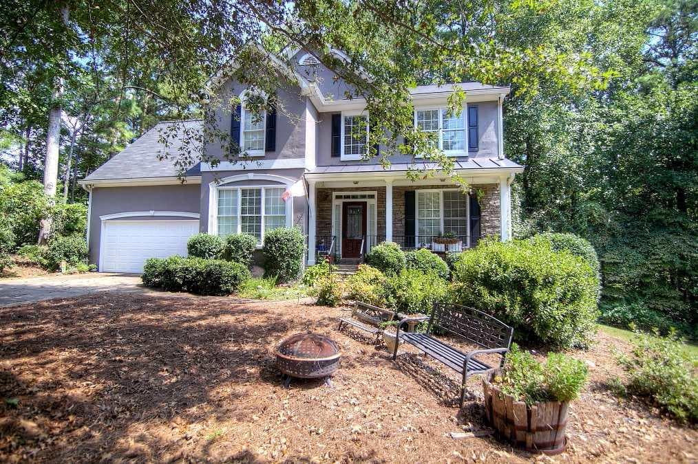 4 bedroom, 2,988 sq ft single family residence sold at 3004 Ashbury Court, Woodstock, GA 30189