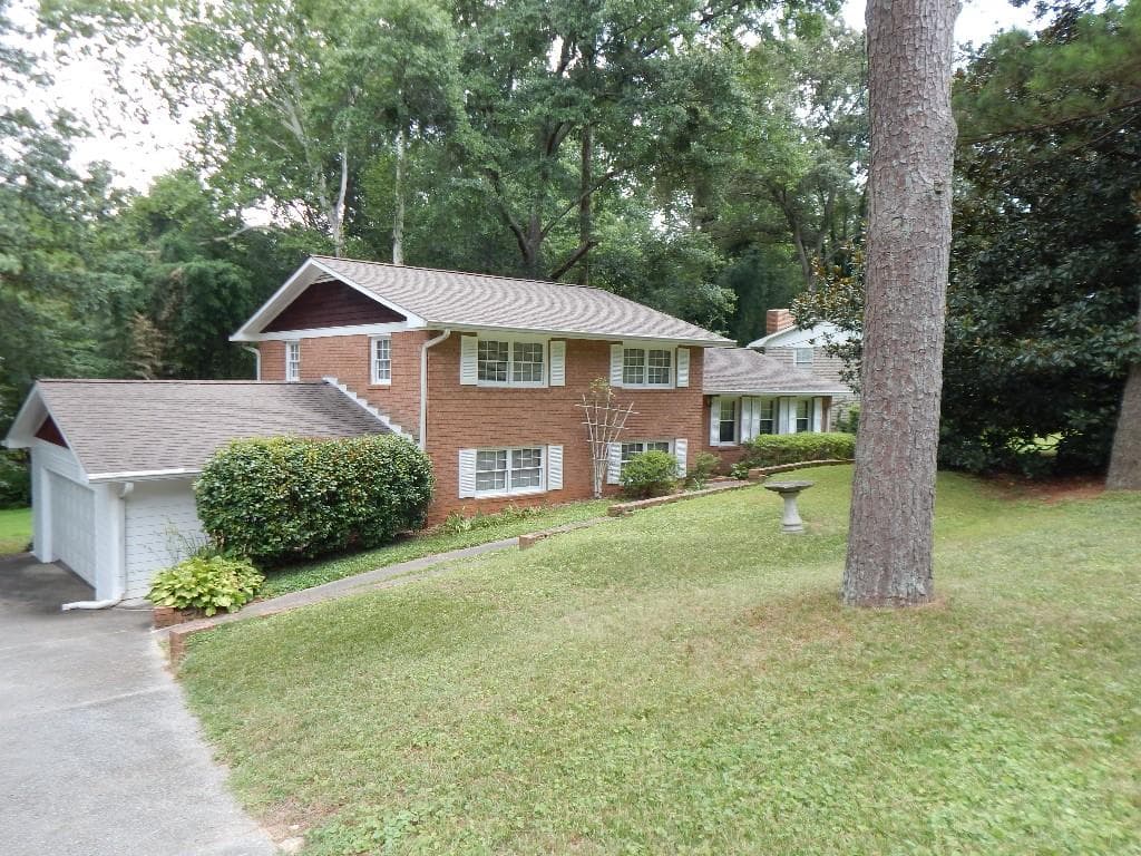 3 bedroom, 2,162 sq ft single family residence sold at 741 Smithstone Road, Marietta, GA 30067