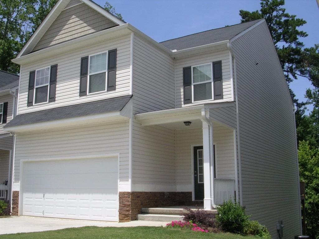 3 bedroom single family residence sold at 3025 SPALDING Court, Cumming, GA 30040