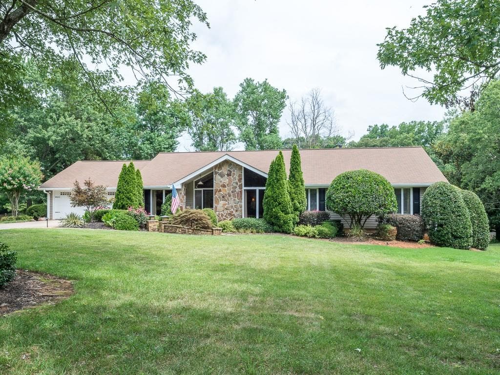 620 Hembree Road, Roswell, GA 30076 — most recent listing photo