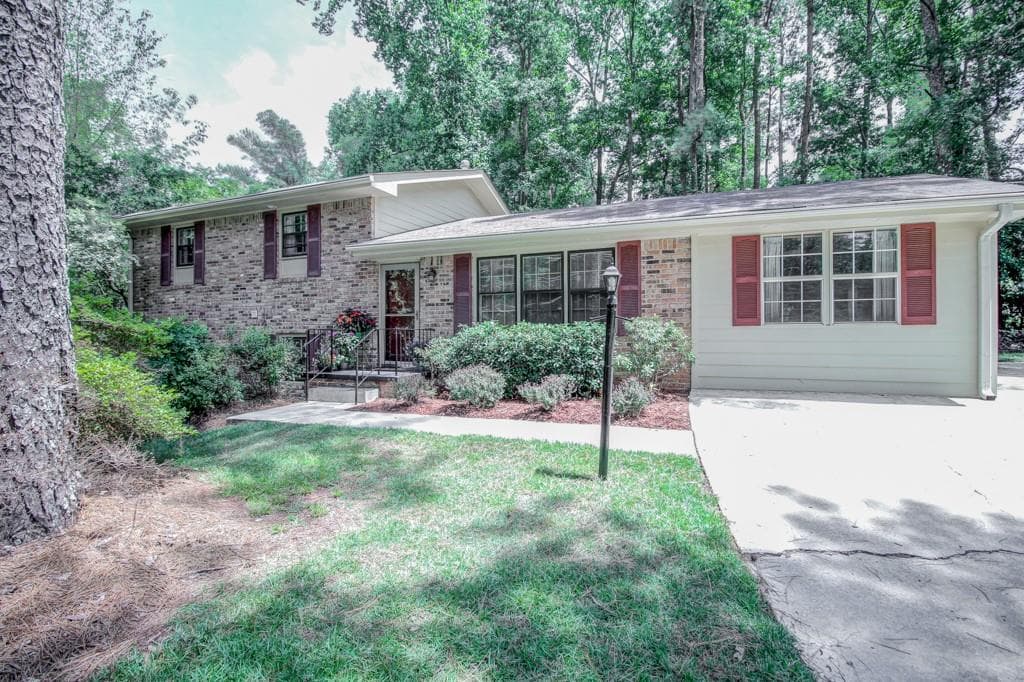 3163 Sprucewood Drive, Decatur, GA 30033 — most recent listing photo