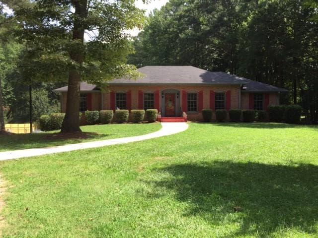105 Cedar Circle, Fayetteville, GA 30214 — most recent listing photo