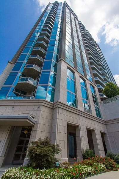 2 bedroom, 1,794 sq ft condominium sold at 2795 Peachtree Road 602, Atlanta, GA 30305