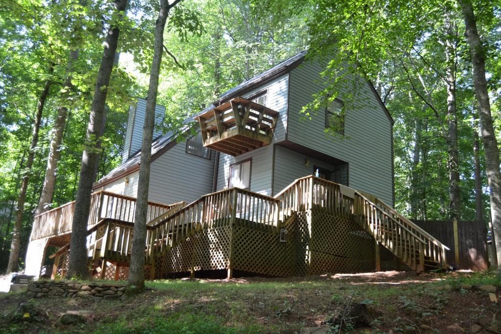 4237 Cary Drive, Snellville, GA 30039 — most recent listing photo