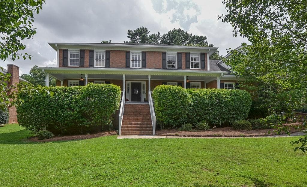 5 bedroom, 3,619 sq ft single family residence sold at 2517 Dakota Trail, Lilburn, GA 30047