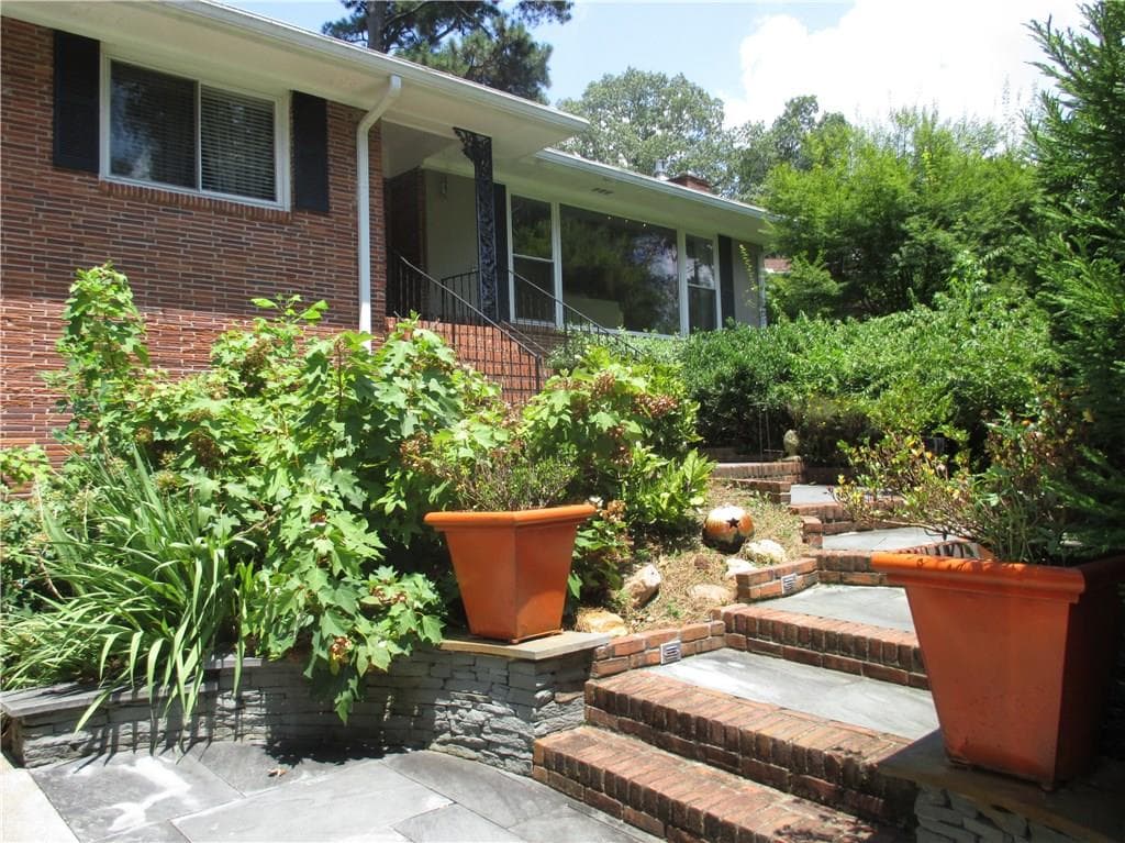 2130 Woodmoor Lane, Decatur, GA 30033 — most recent listing photo