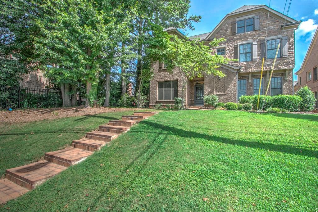 5 bedroom single family residence sold at 1935 Cooper Lake Road, Smyrna, GA 30080