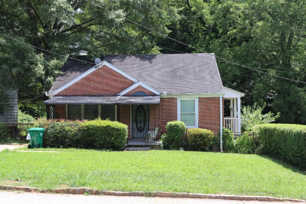 2 bedroom, 1,141 sq ft single family residence sold at 2469 Mellville Avenue, Decatur, GA 30032