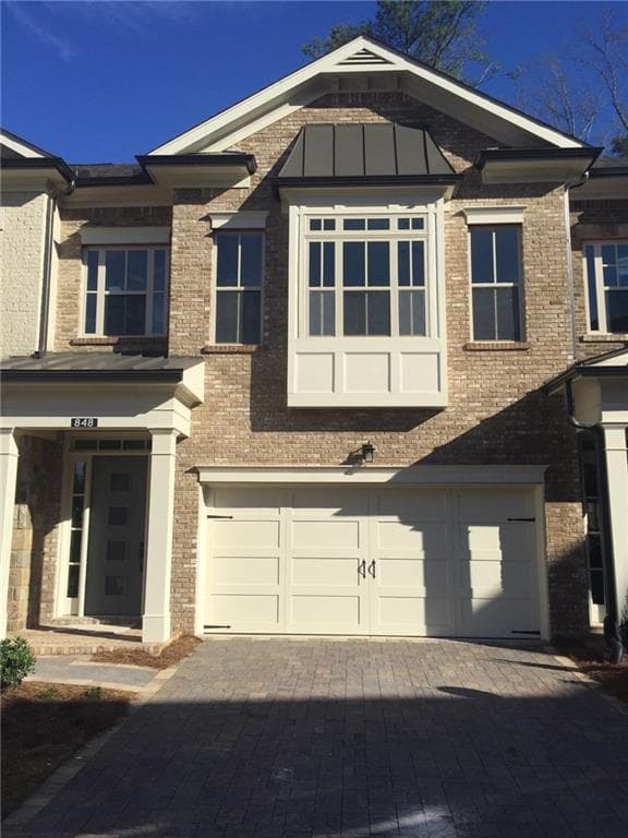 3 bedroom, 1,913 sq ft townhouse sold at 848 Canterbury Overlook 2, Atlanta, GA 30324
