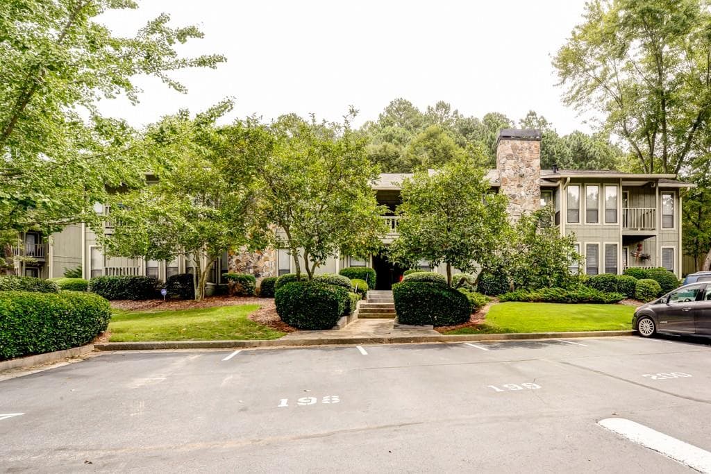 3926 Woodridge Way, Tucker, GA 30084 — most recent listing photo