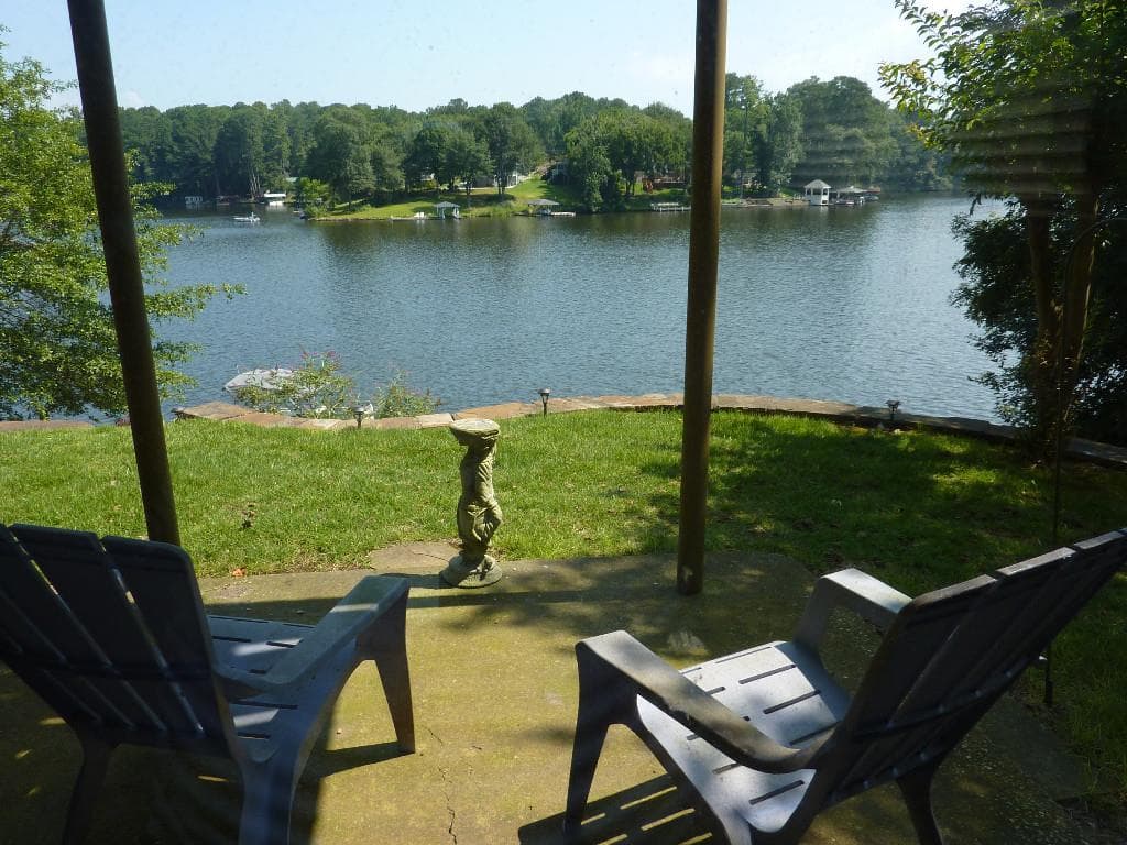 8416 Lake Drive, Snellville, GA 30039 — most recent listing photo