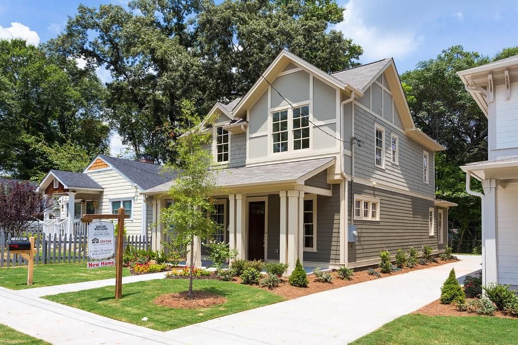4 bedroom, 2,006 sq ft single family residence sold at 1246 Oak Grove Avenue, Atlanta, GA 30316