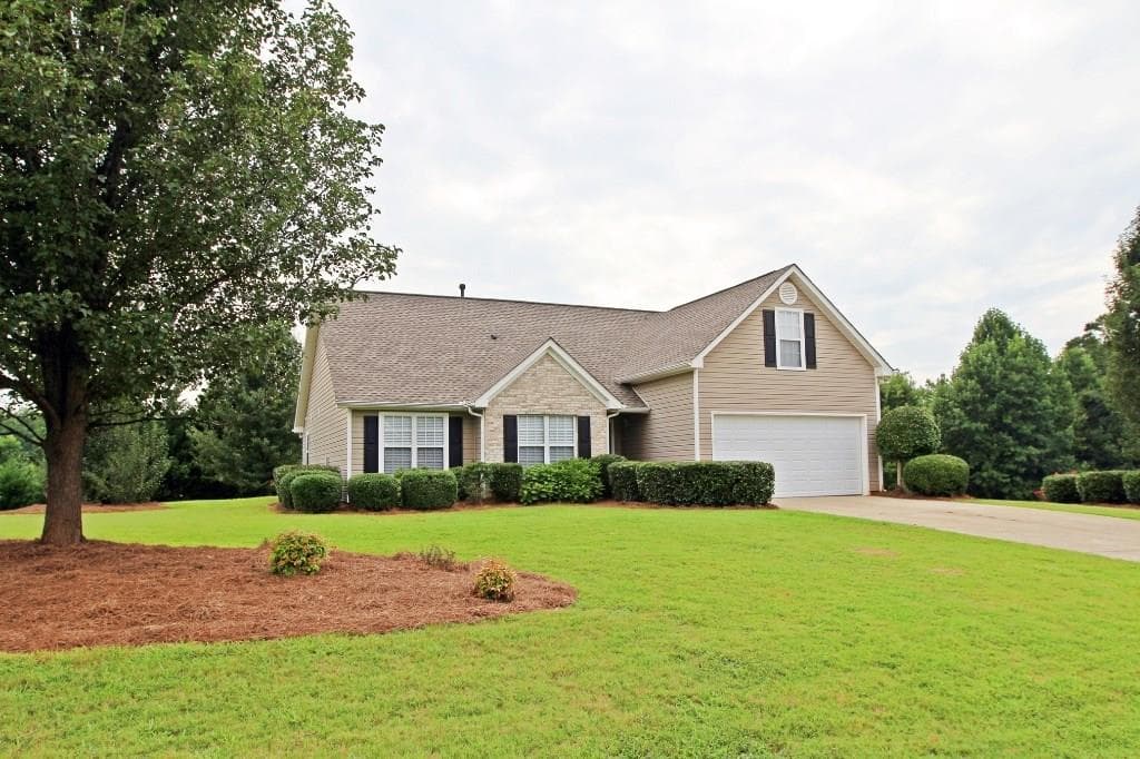 6222 S Port Drive, Flowery Branch, GA 30542 — most recent listing photo