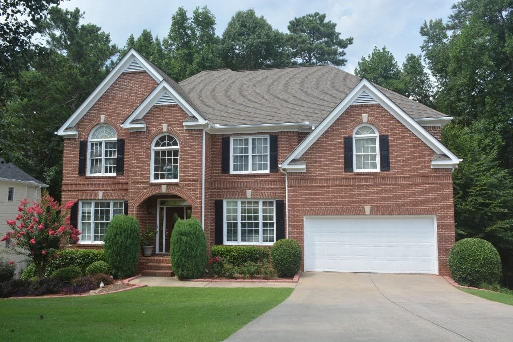 6 bedroom, 5,308 sq ft single family residence sold at 6711 Wessex Downs Drive, Alpharetta, GA 30005