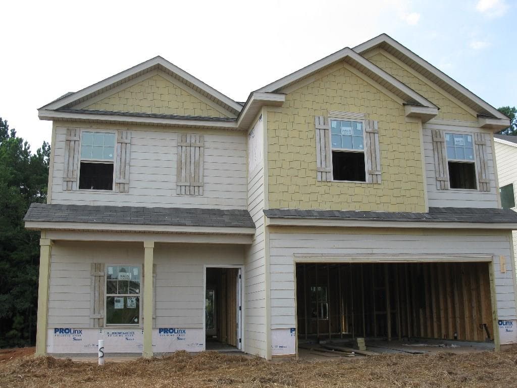 4 bedroom, 2,010 sq ft single family residence sold at 846 Donington Circle, Lawrenceville, GA 30045