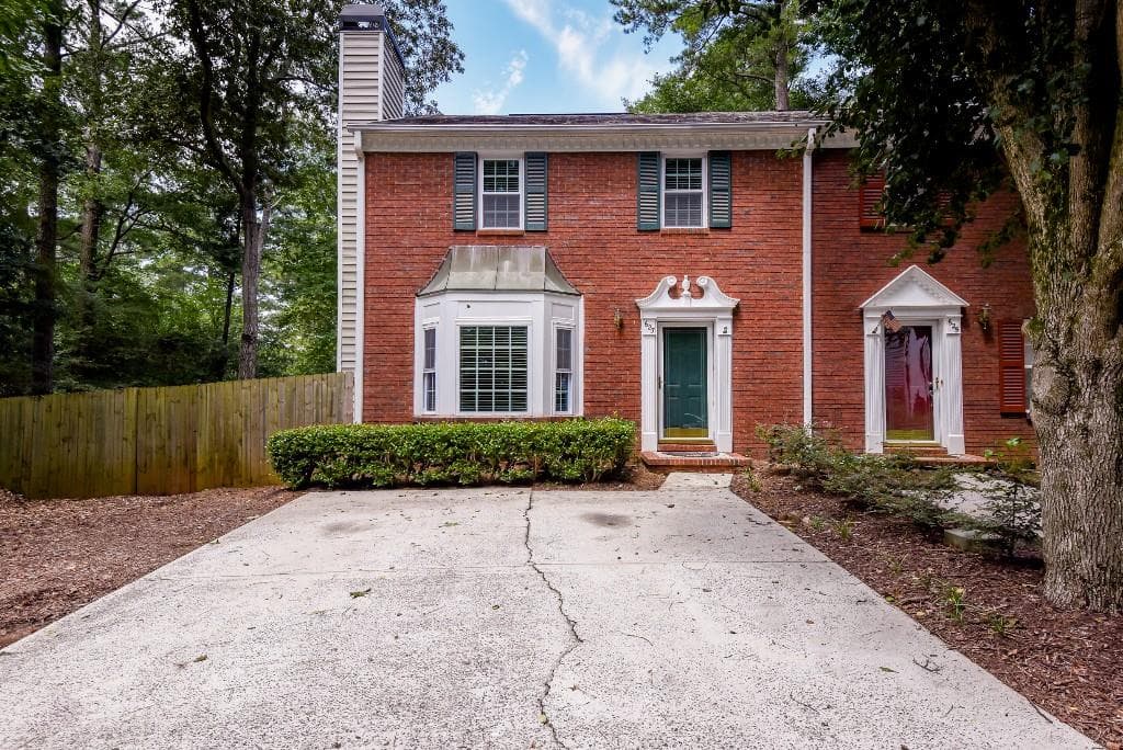 623 Anderson Walk -, Marietta, GA 30062 — most recent listing photo