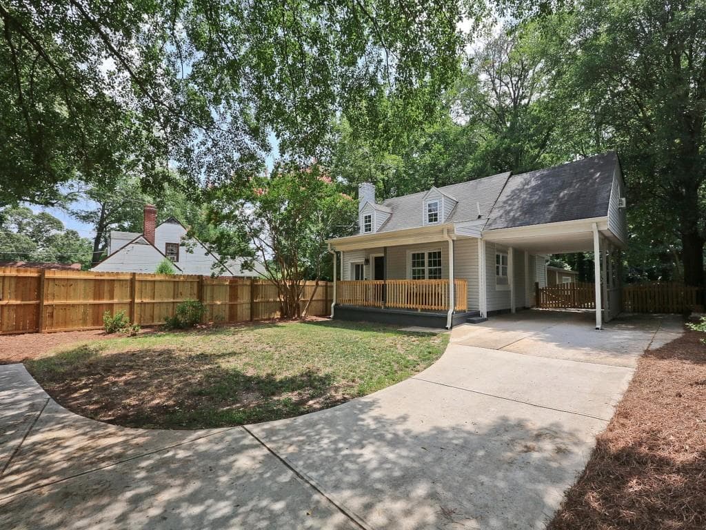2 bedroom, 1,408 sq ft single family residence sold at 899 Bouldercrest Drive, Atlanta, GA 30316