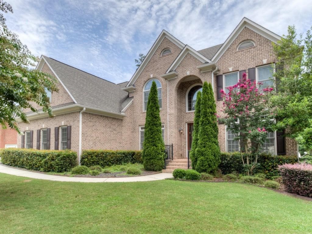 5 bedroom, 4,450 sq ft single family residence sold at 5119 Crescent Cove Lane, Mableton, GA 30126