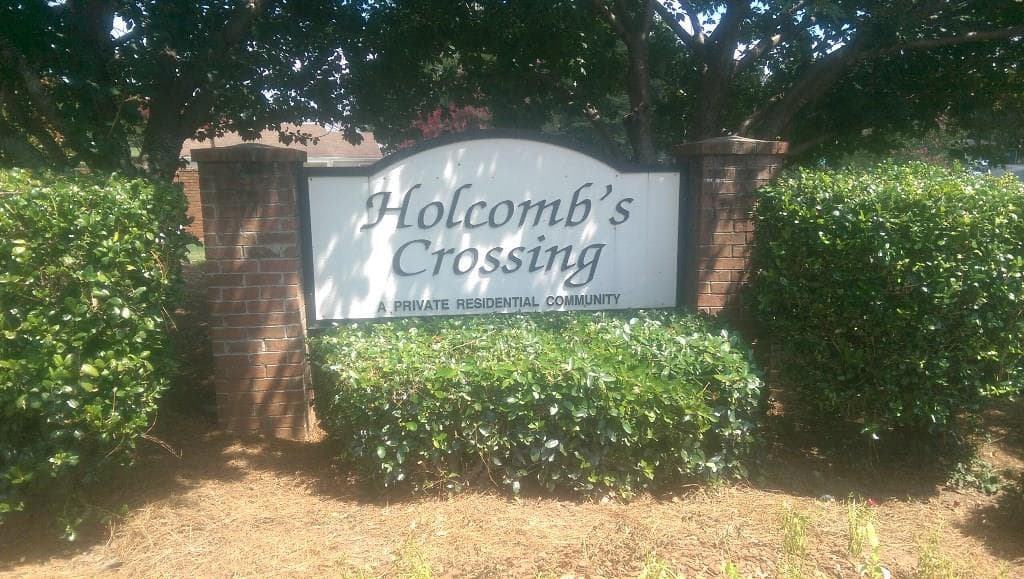 107 OLD FERRY Way 107, Roswell, GA 30076 — most recent listing photo