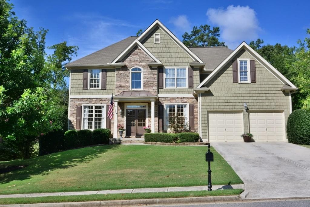 6550 Grand Magnolia Drive, Sugar Hill, GA 30518 — most recent listing photo