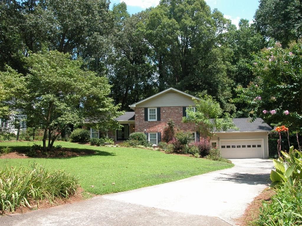 4277 Bonaparte Drive, Tucker, GA 30084 — most recent listing photo