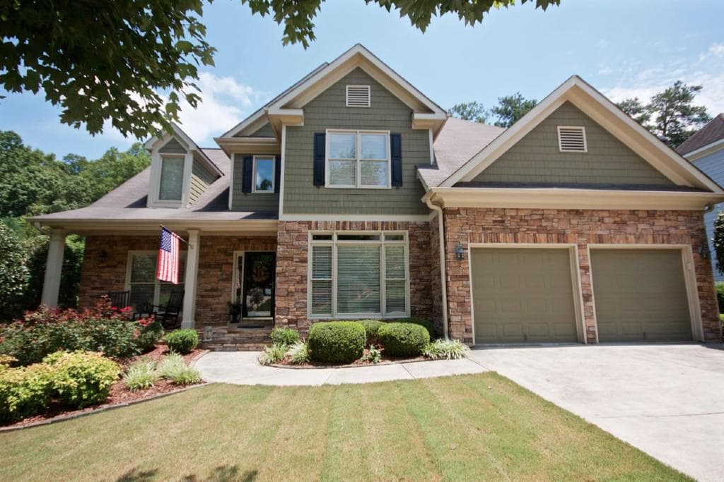 4411 Crestoak Drive, Smyrna, GA 30082 — most recent listing photo