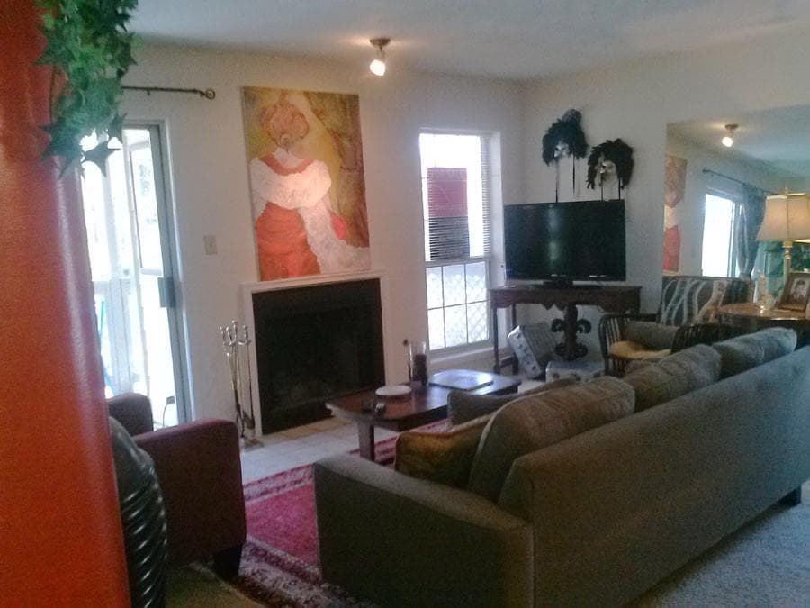 2 bedroom, 1,142 sq ft condominium sold at 1216 Weatherstone Drive, Atlanta, GA 30324