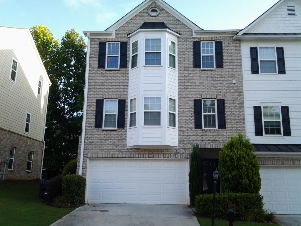 424 Eagle Tiff Drive, Sugar Hill, GA 30518 — most recent listing photo