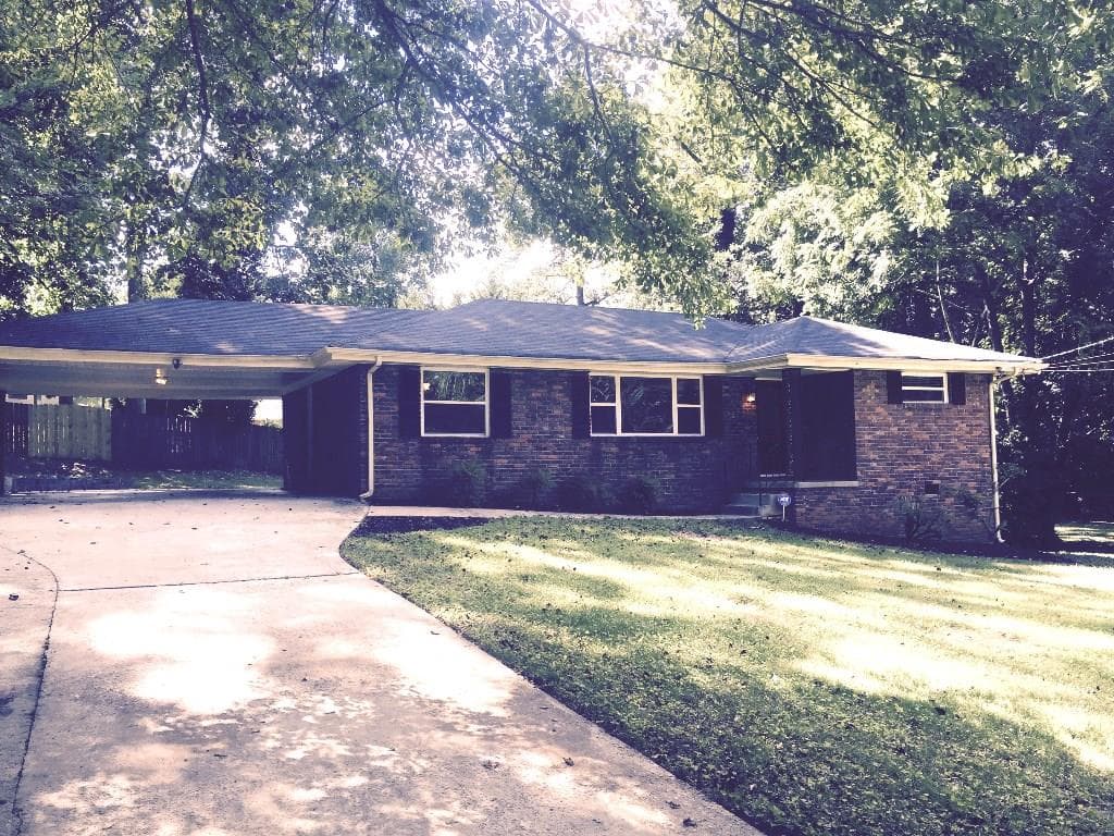 3 bedroom, 1,348 sq ft single family residence sold at 1893 Farris Drive, Decatur, GA 30032