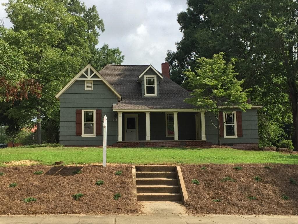 3 bedroom single family residence sold at 411 W Main Street, Cartersville, GA 30120