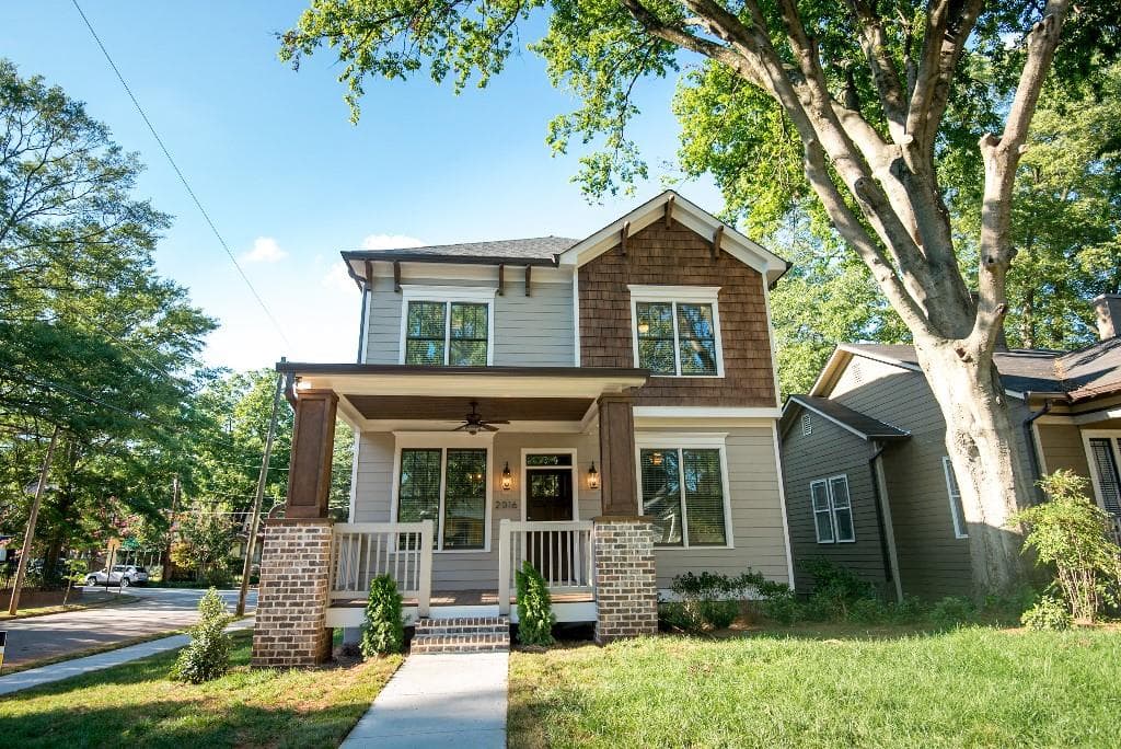 4 bedroom, 3,000 sq ft single family residence sold at 2016 Robson Place, Atlanta, GA 30317
