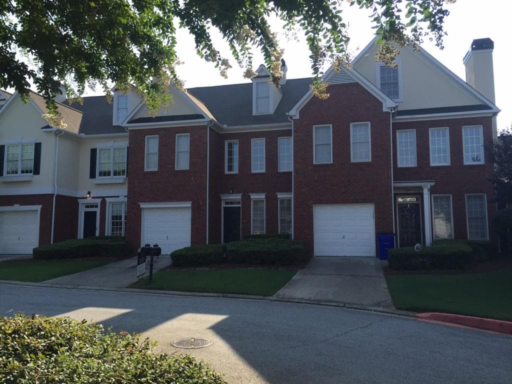 3 bedroom townhouse sold at 2550 Longcourt Circle 4, Smyrna, GA 30080