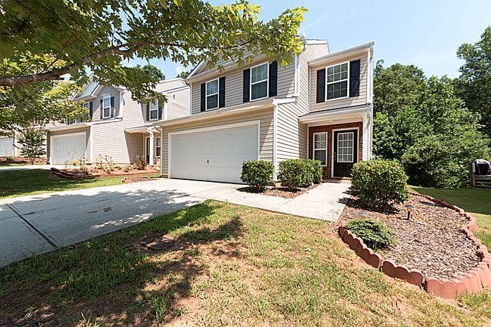 2740 Mayfair Drive, Cumming, GA 30040 — most recent listing photo