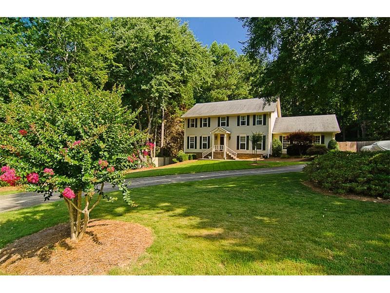 830 Oakhaven Drive, Roswell, GA 30075 — most recent listing photo