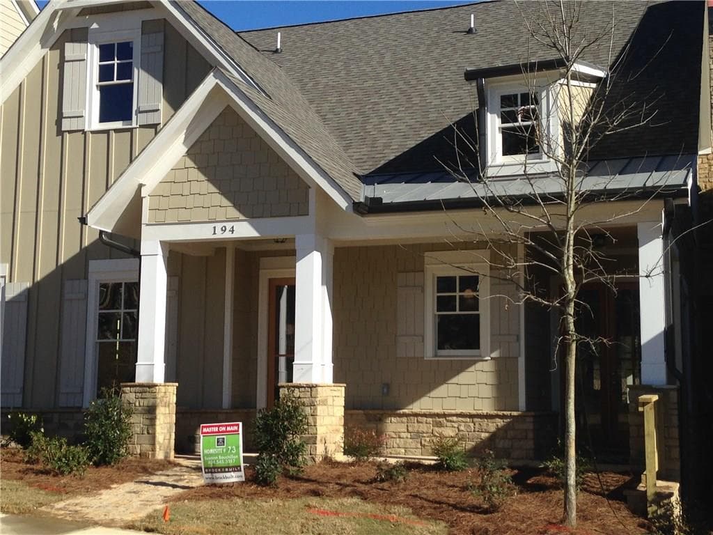 3 bedroom single family residence sold at 194 Red Buckeye Avenue, Marietta, GA 30060