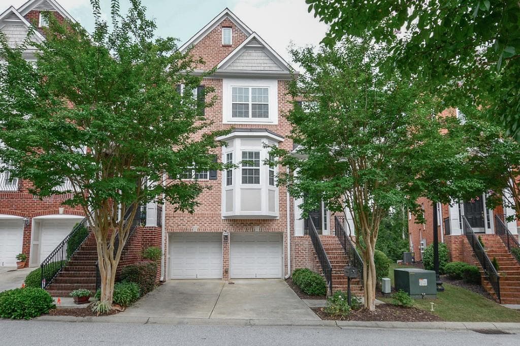 3 bedroom, 3,634 sq ft townhouse sold at 1661 Woodwalk Stream 6, Atlanta, GA 30339