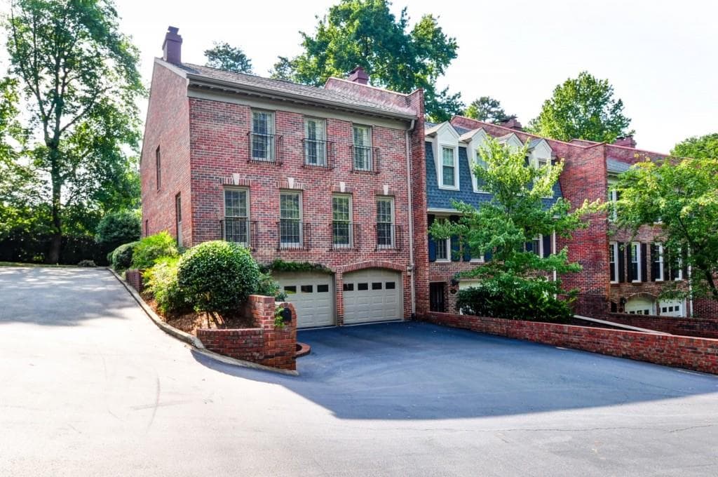 413 The North Chace, Atlanta, GA 30328 — most recent listing photo