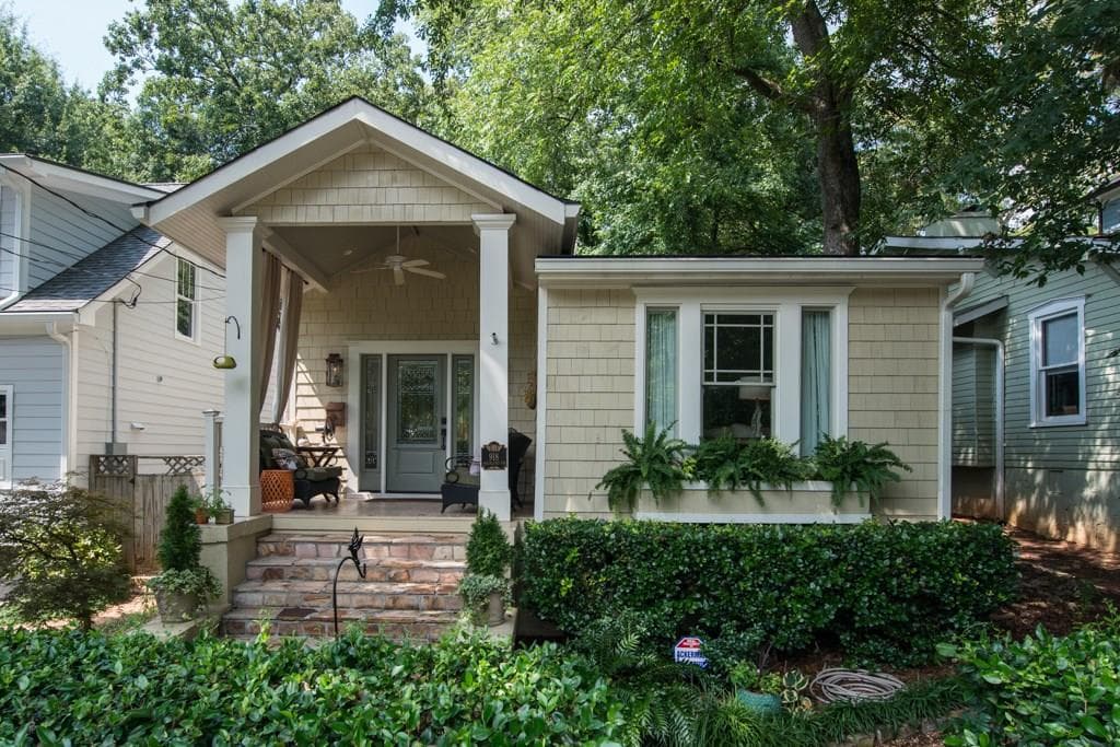 2 bedroom, 2,152 sq ft single family residence sold at 918 Highland View, Atlanta, GA 30306
