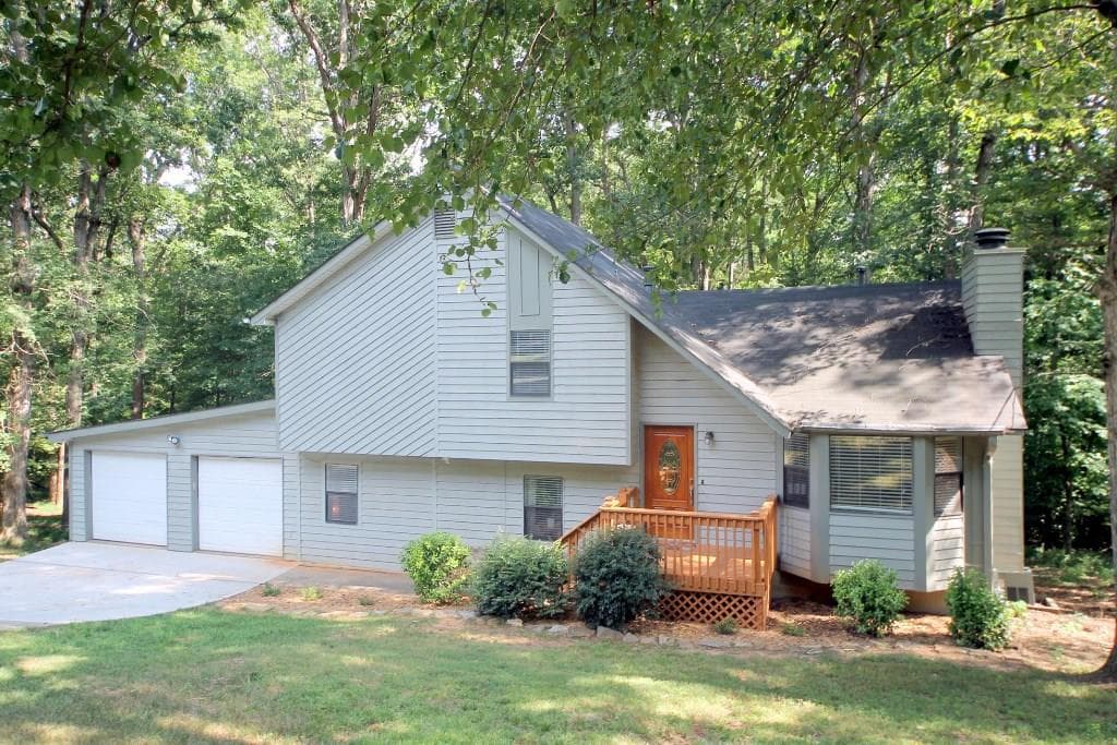 1460 Ashbrook Drive, Lawrenceville, GA 30043 — most recent listing photo