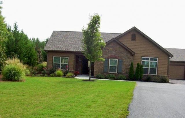 215 Gold Cove Lane, Johns Creek, GA 30097 — most recent listing photo