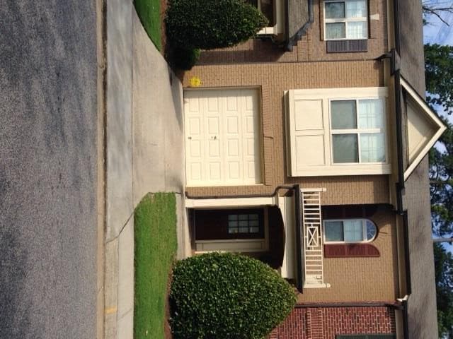 1727 Ridenour Parkway 1727, Kennesaw, GA 30152 — most recent listing photo