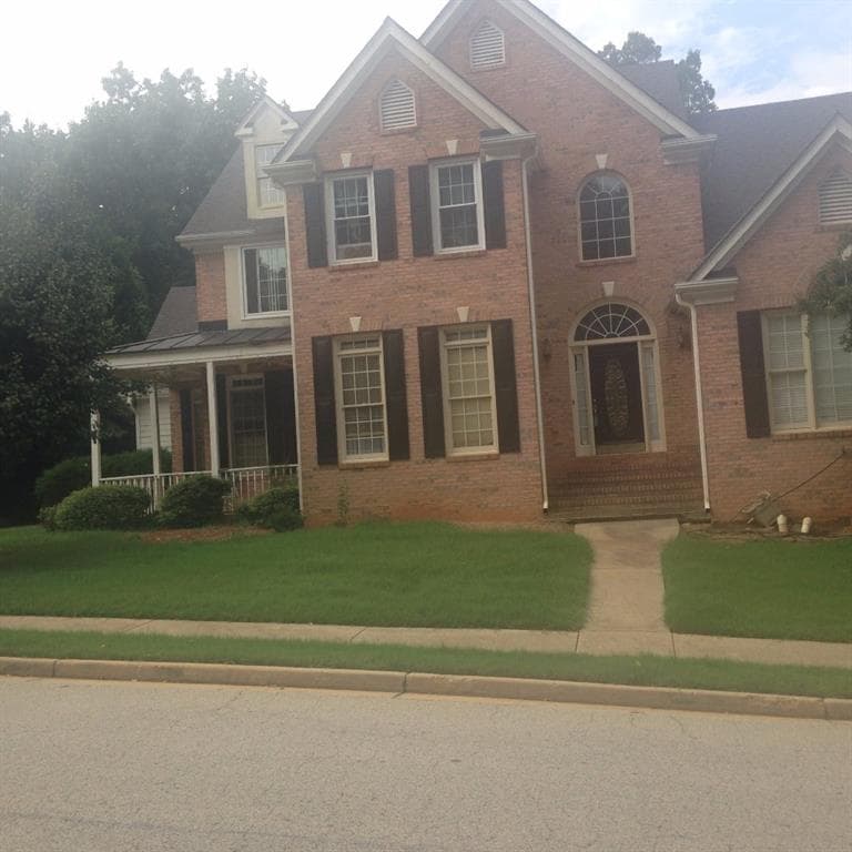 6910 Glen Cove Lane, Stone Mountain, GA 30087 — most recent listing photo