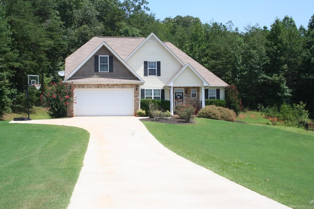 6622 STATION Drive, Clermont, GA 30527 — most recent listing photo