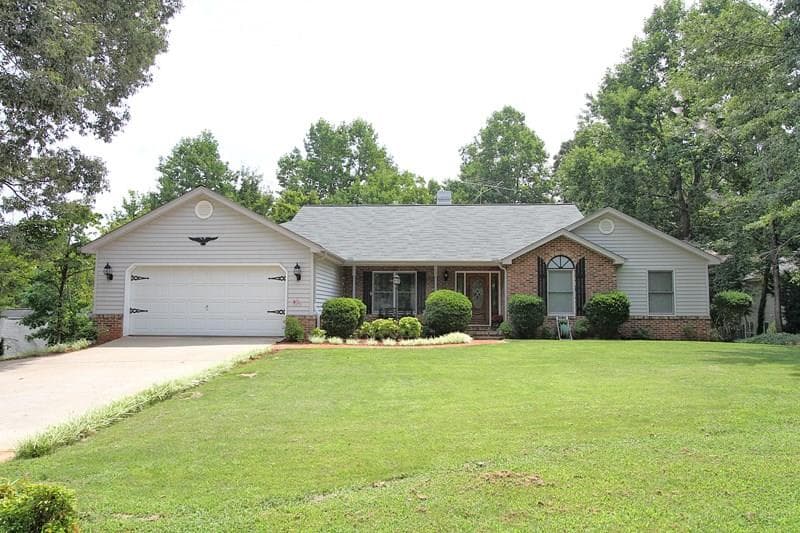 2940 Rivercrest Drive, Gainesville, GA 30507 — most recent listing photo